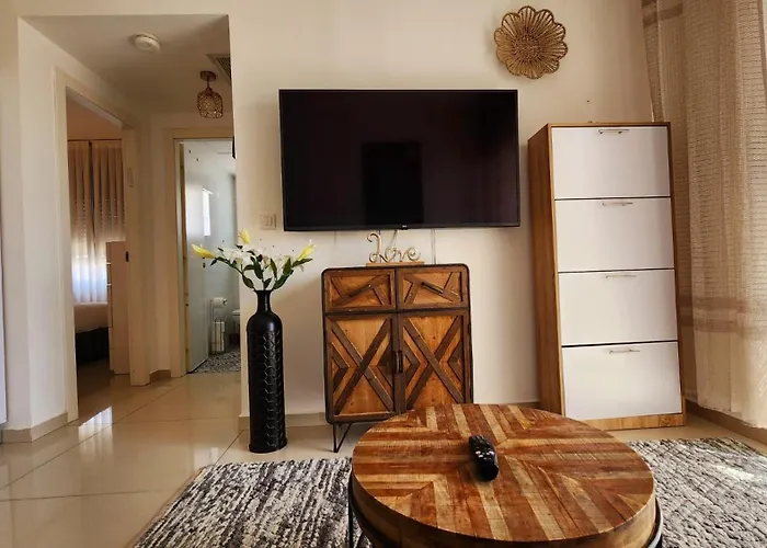 Melony Apartments Yam Suf Street