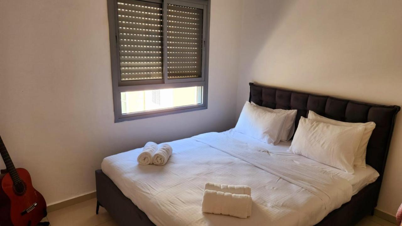 Melony Yam Suf Street Apartment