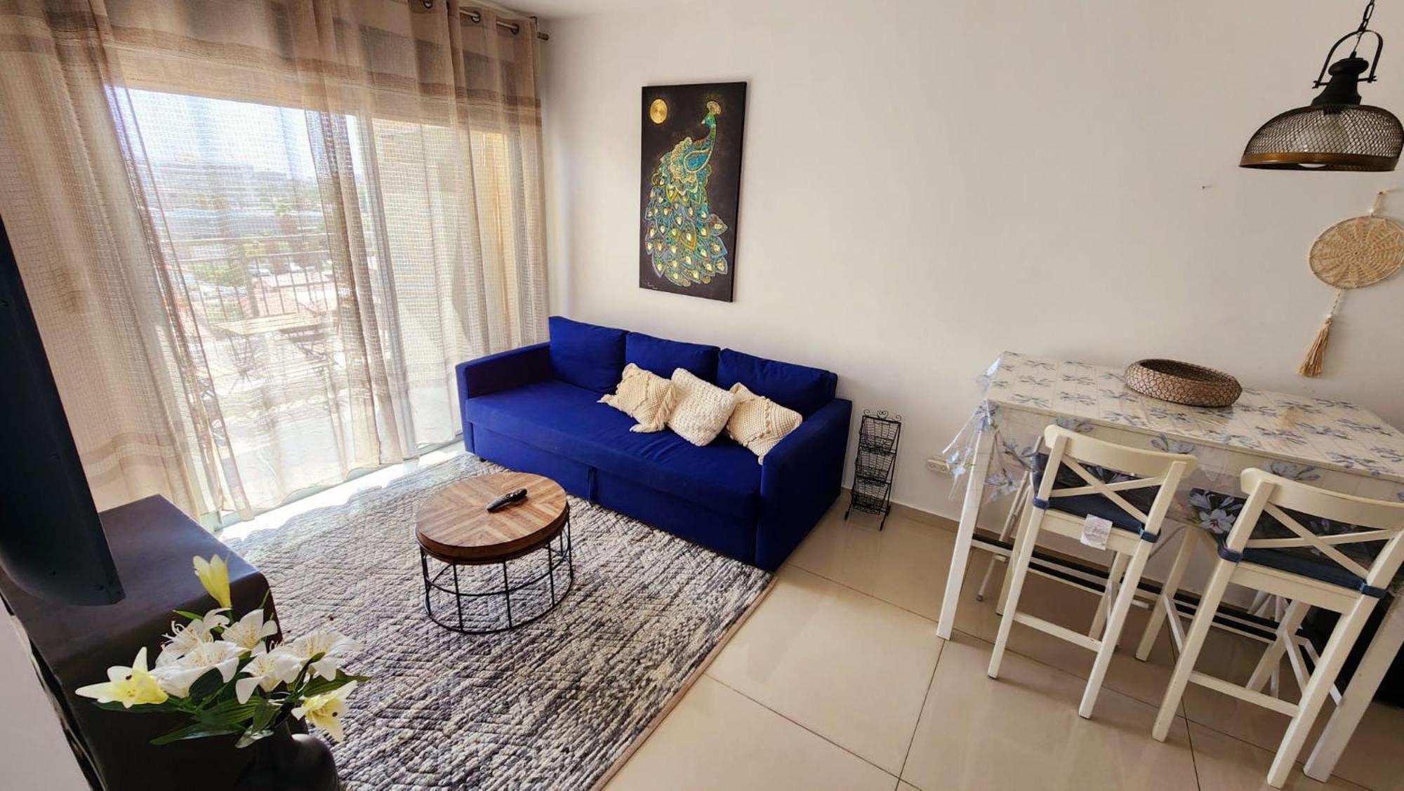 Melony Yam Suf Street Eilat